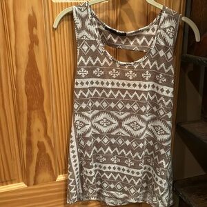 Maurice’s tank top